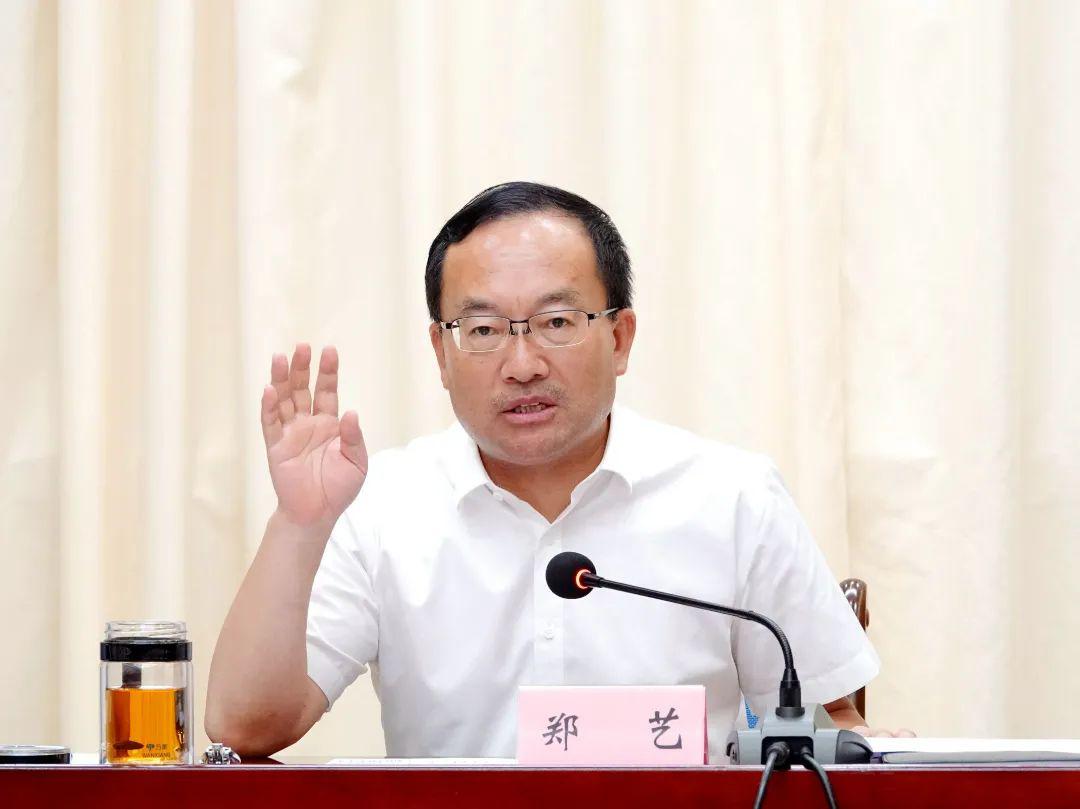 郑艺在政企银座谈会上强调做优政府桥梁做实金融支持做强实体经济