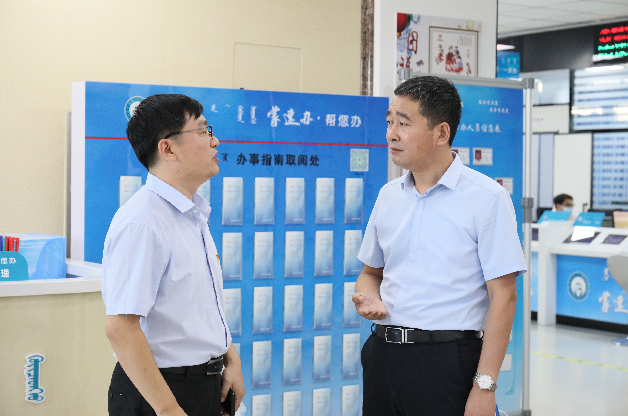 孙广通调研元宝山区优化营商环境及便民服务工作