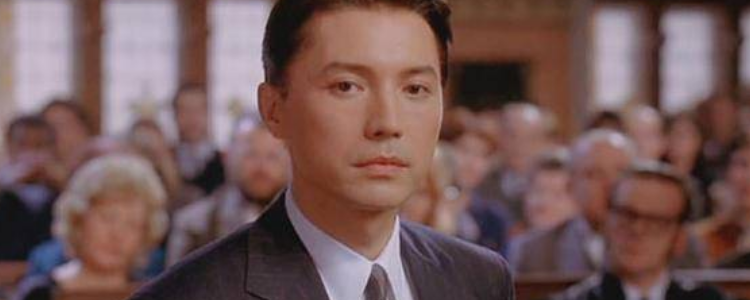 尊龙是混血还是中国人?