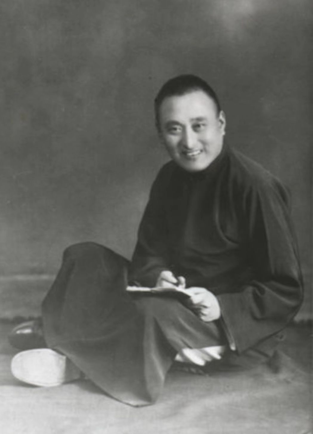 32岁姚维钧和63岁黄炎培见面6天就结婚,恩爱23年后她却服药自尽