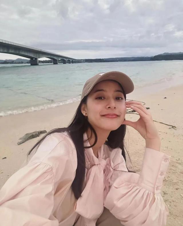 打败新垣结衣的女人,凭什么是她?