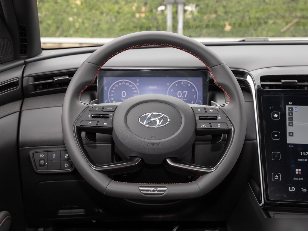 现代途胜方向盘按键图解,途胜方向盘按钮功能说明