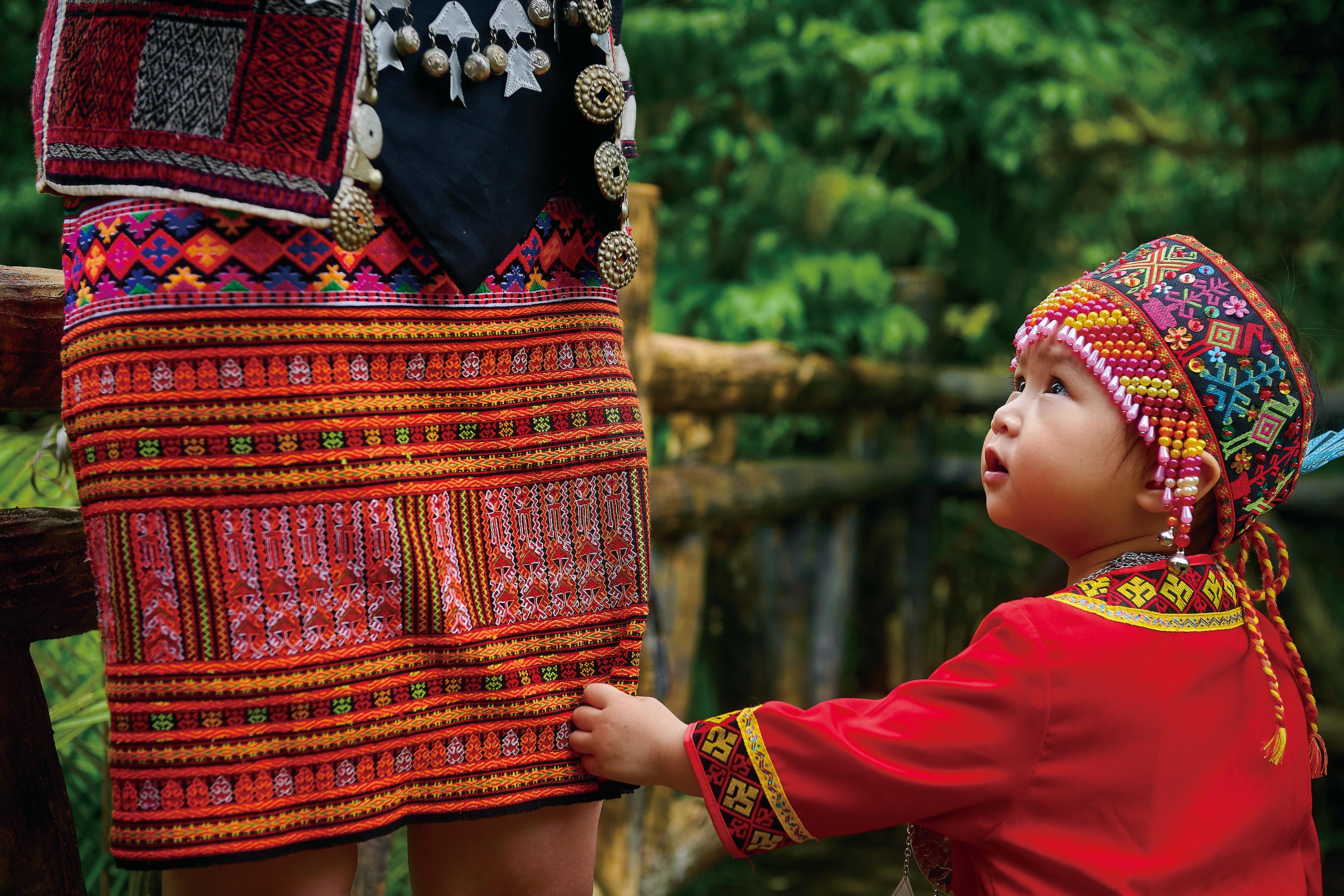 三千年黎锦重现风华