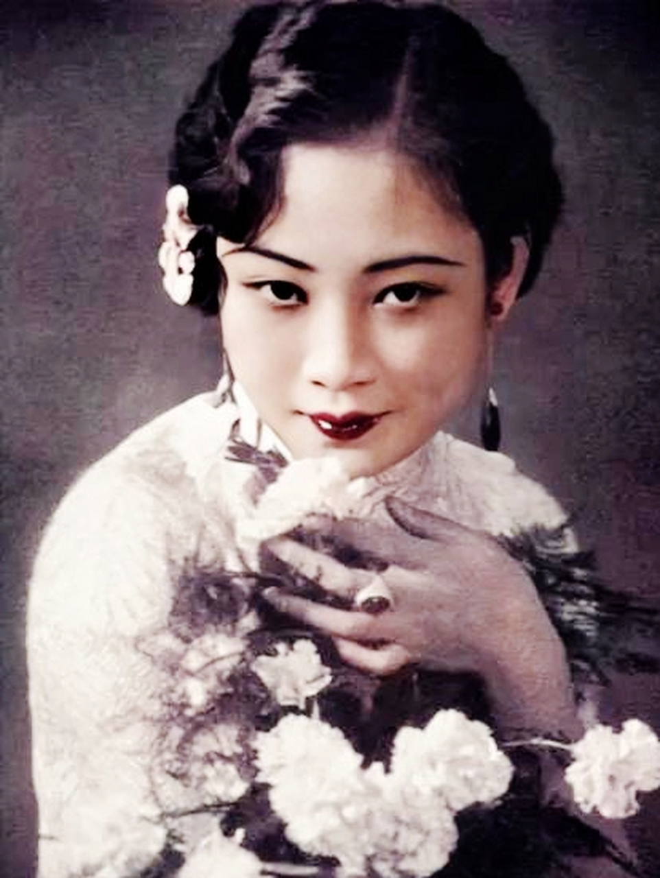 20年代,民国"影后"胡蝶的老照片.