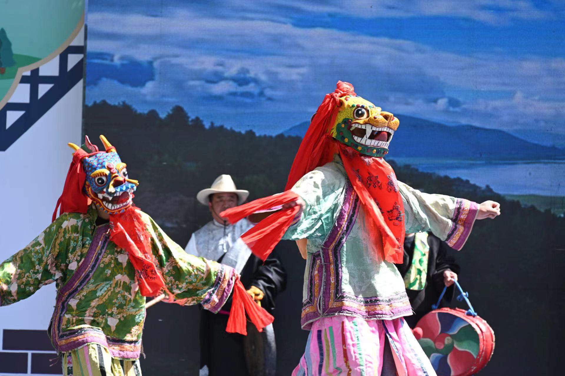 九寨沟县南坪镇举办首届乡村振兴文化节