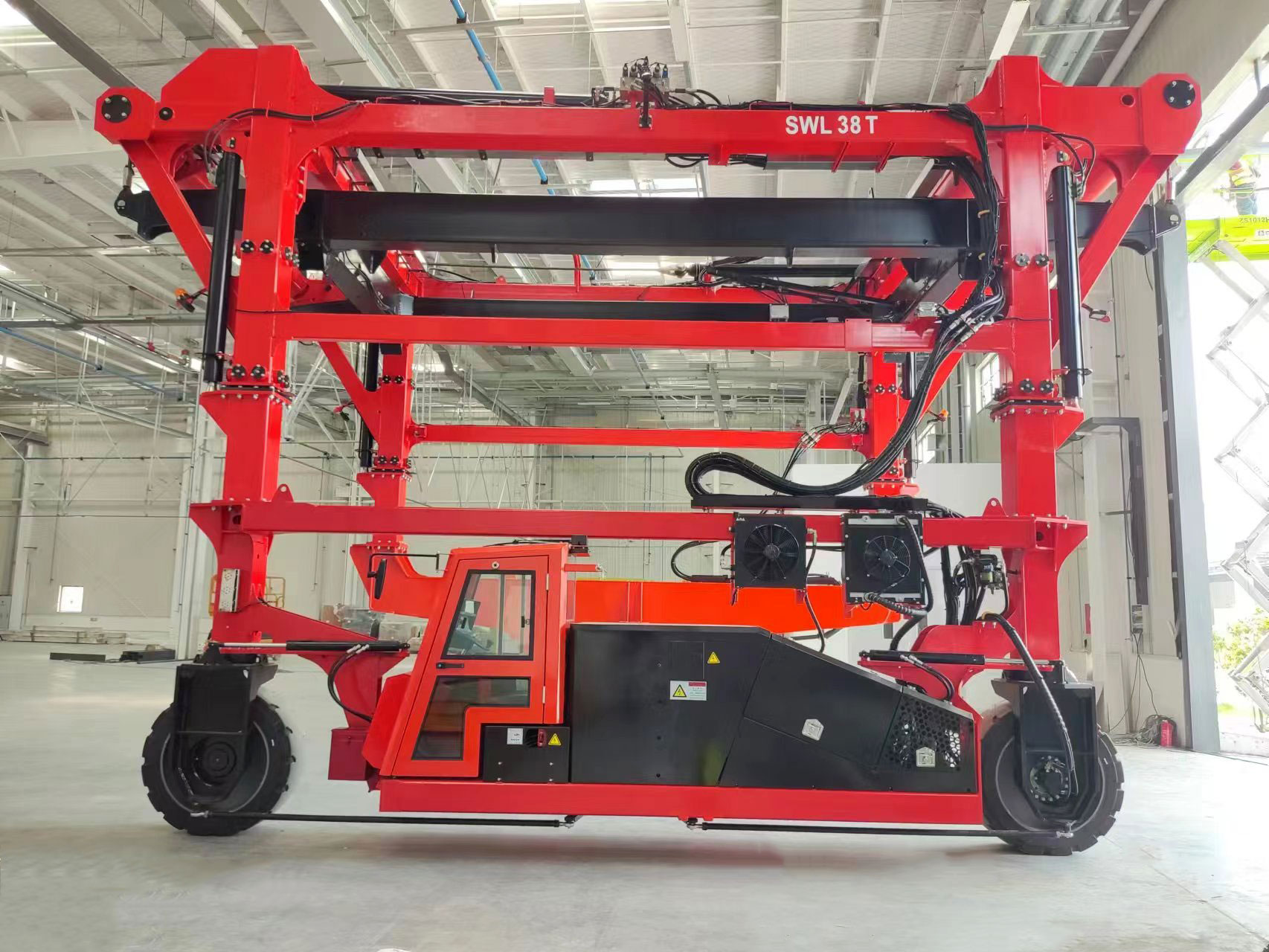 电动版集装箱吊机