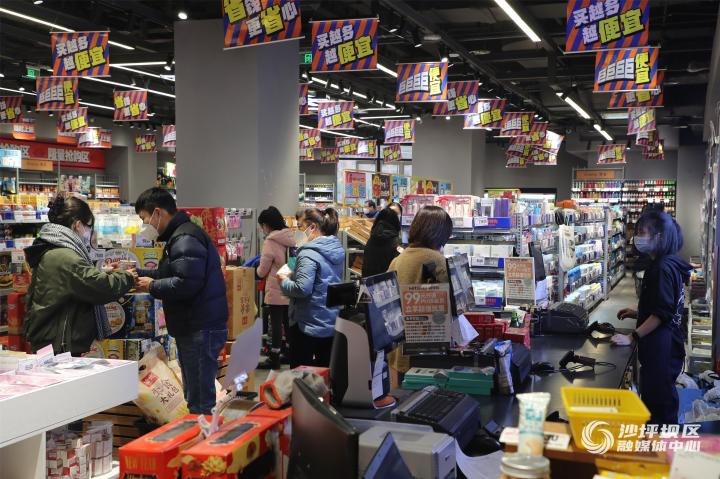 沙坪坝:假日经济回暖 消费品市场整体呈平稳运行态势