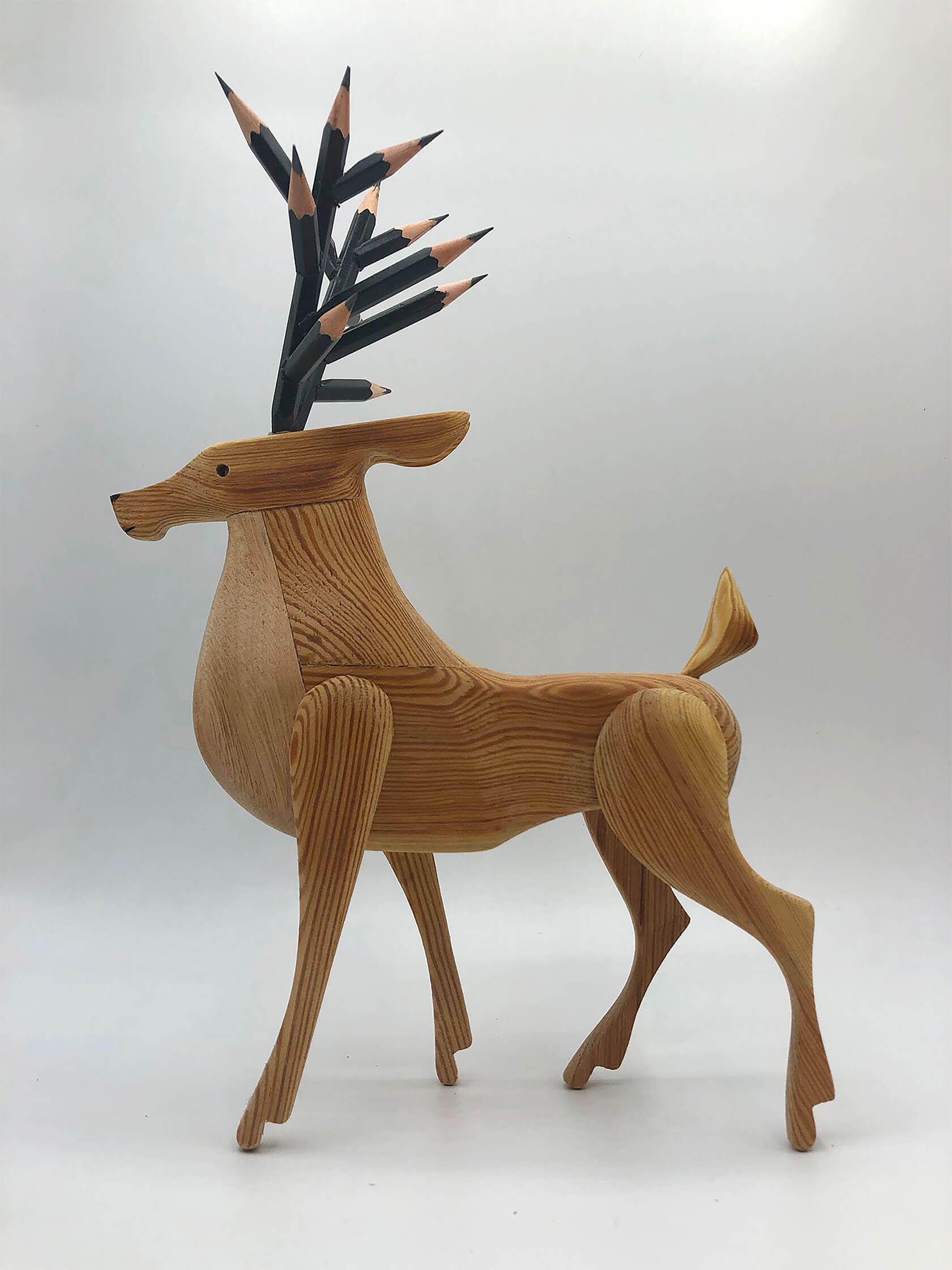 hugo horita:有趣又好玩的木制动物雕塑