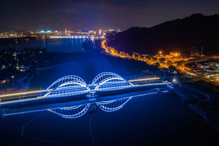 杭州富阳公望大桥即将竣工 9月要上演灯光秀