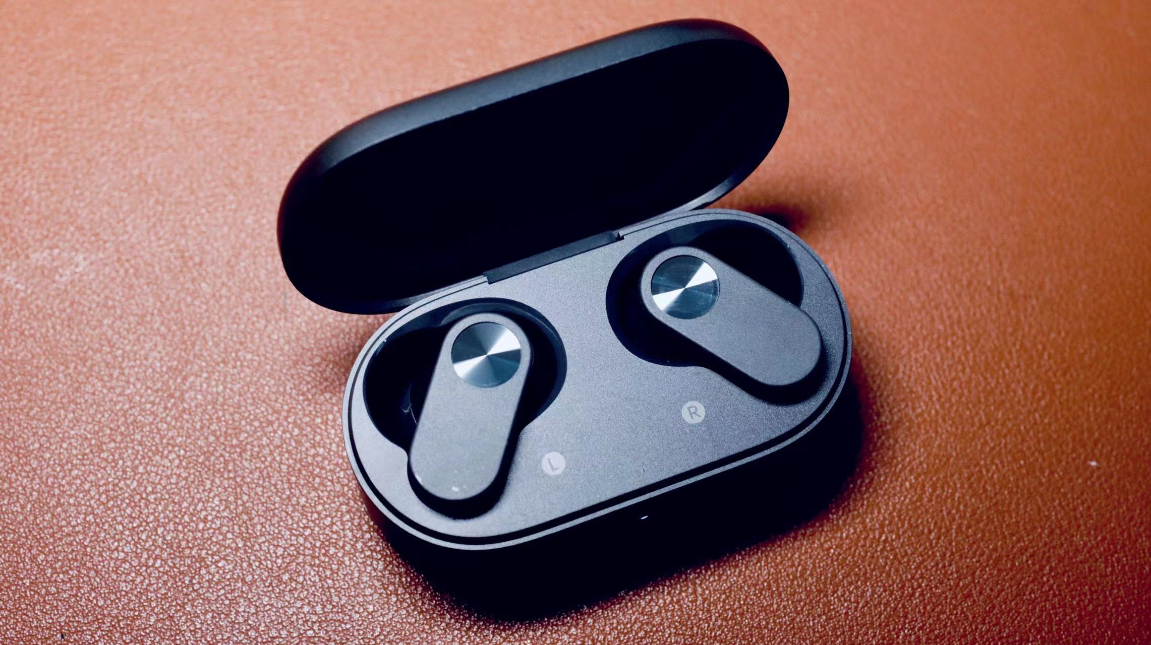 简洁,轻便,好音质——一加 buds ace蓝牙耳机