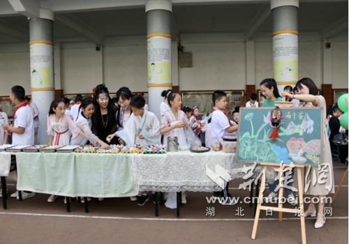 十堰市实验小学:仲夏赋雅趣02 粽香端午情