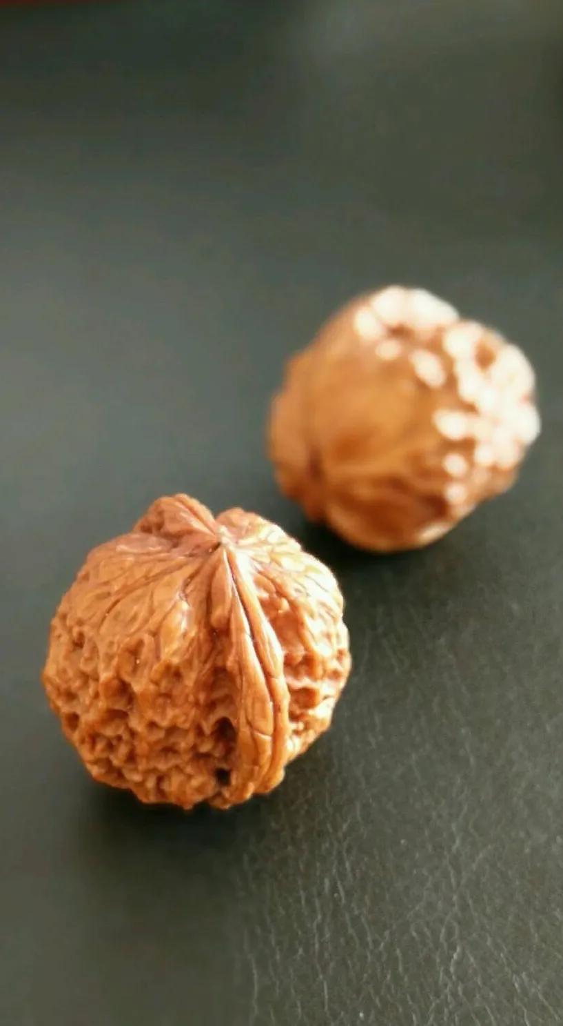 坚果类壁纸,愿你坚强果敢,有着坚硬的外壳,美好的内在