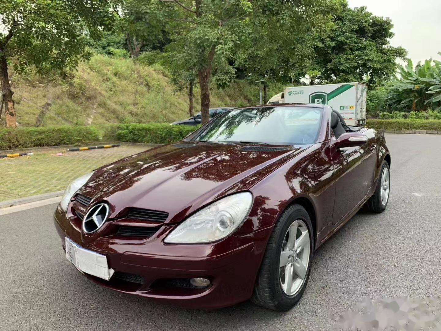 奔驰跑车slk350价格(奔驰slk350敞篷二手车报价)