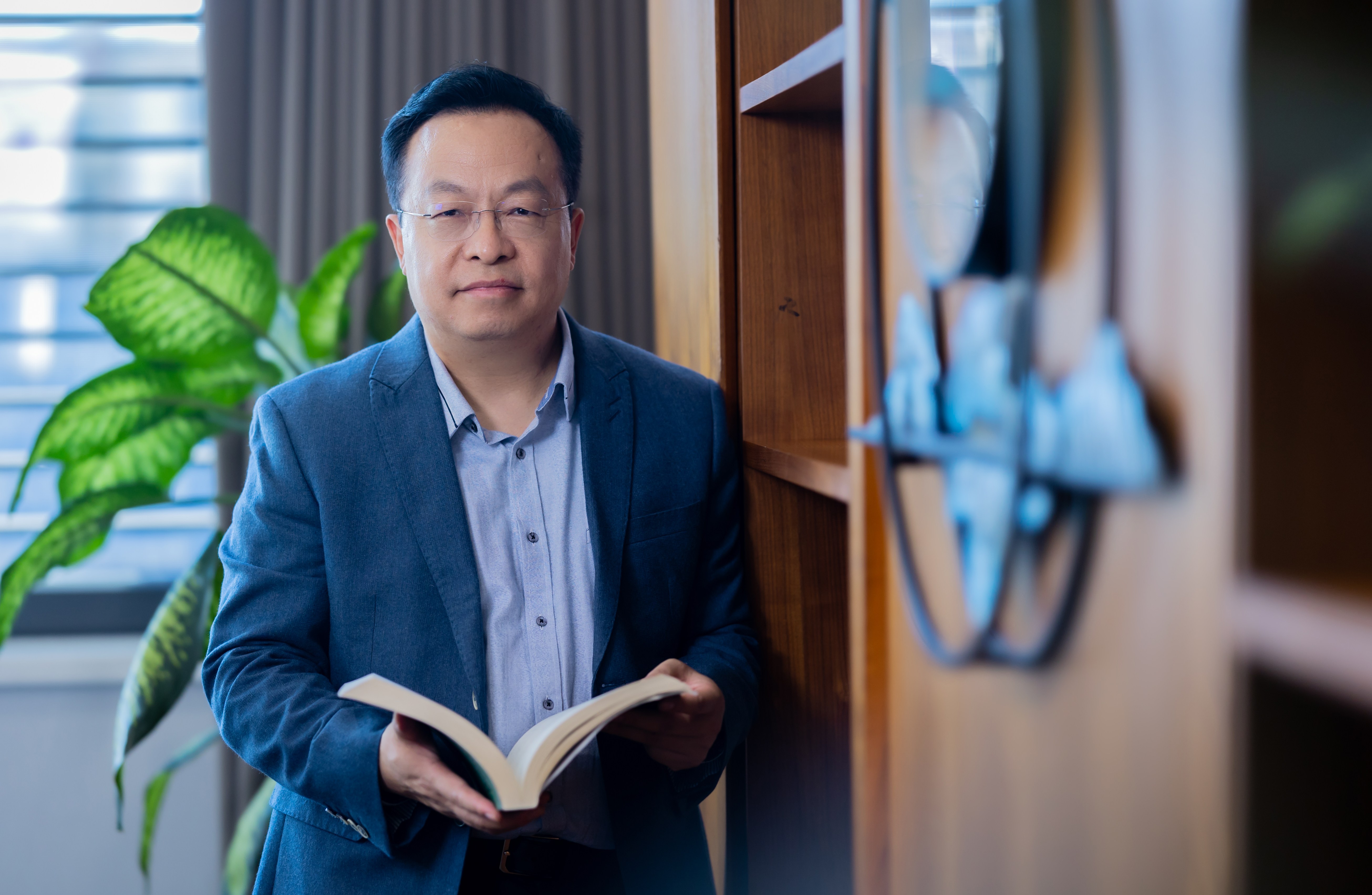 大模型竞争将如何演变?黄铁军:会成基础设施 各方终将归于协作