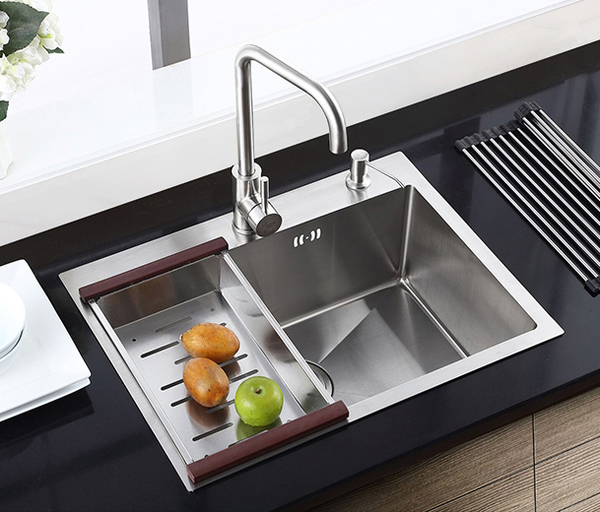 洗菜盆龙头转动处漏水怎么办