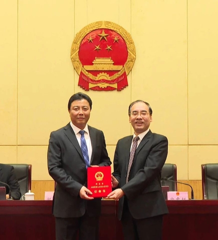 翁卓辉代理四会市人民政府市长职务