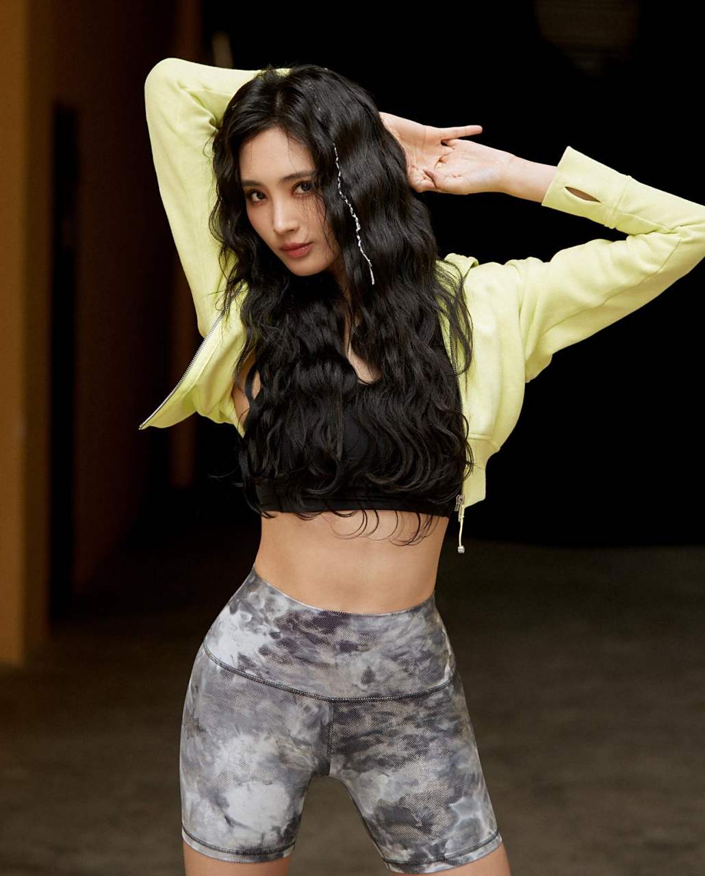 大波浪王紫璇,人美身材好,令人着迷!