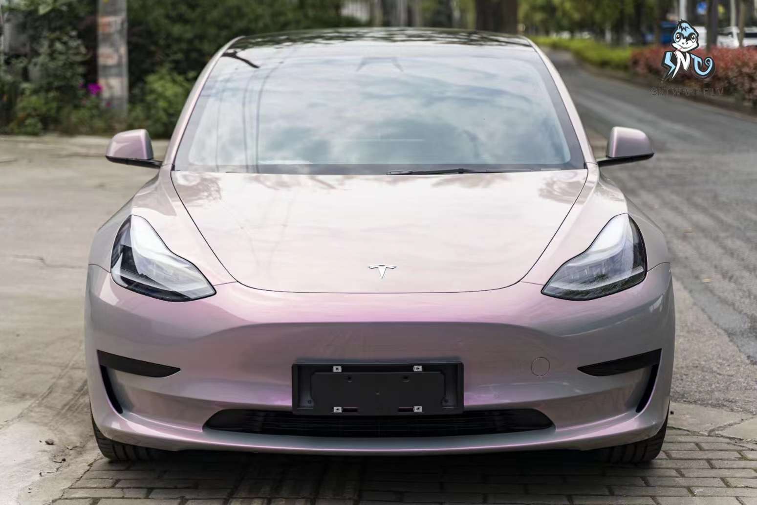 特斯拉model 3改色舒耐特改色膜梦幻火山灰
