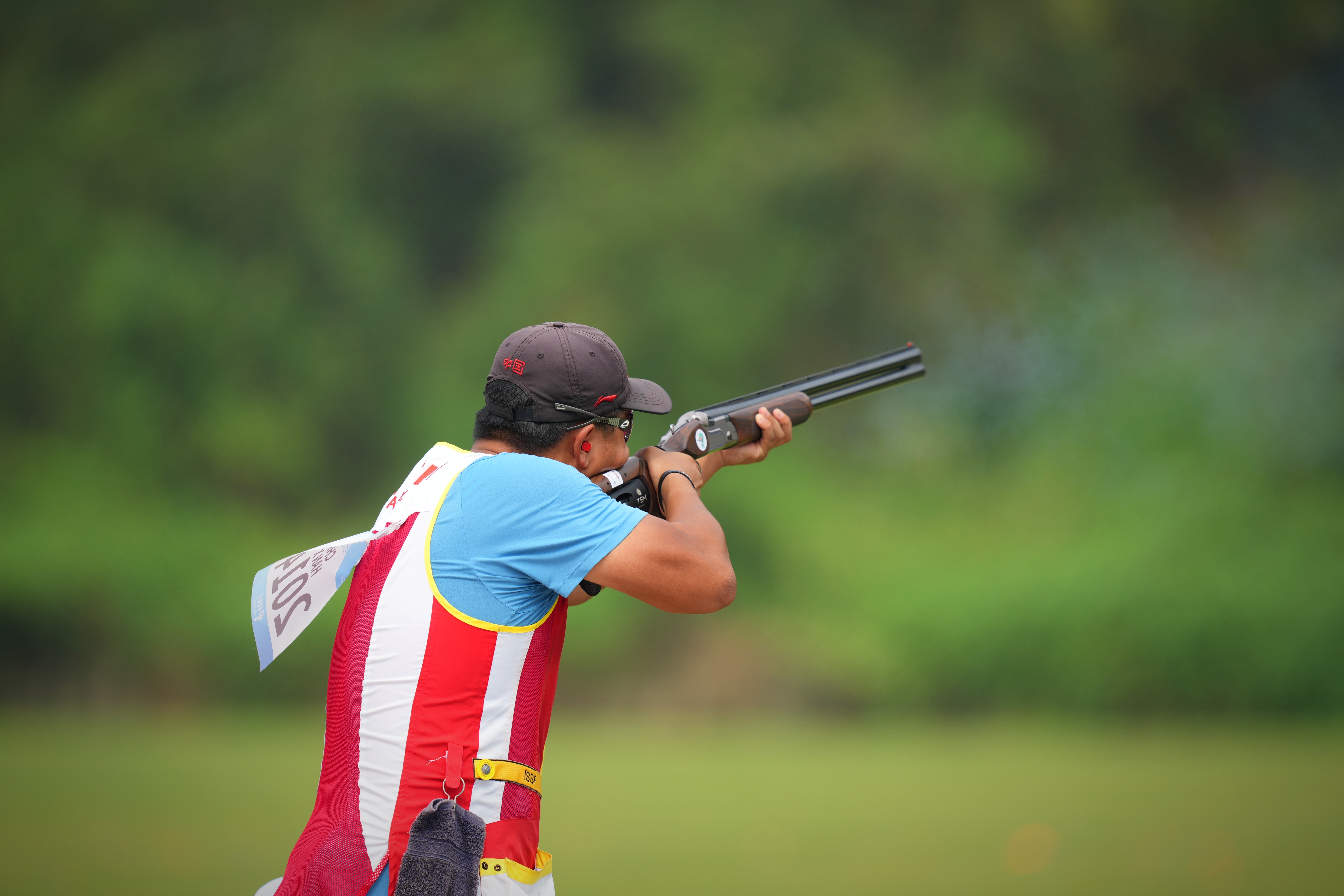 精彩瞬间丨强势项目再发力,山东小将韩旭飞碟双向夺金