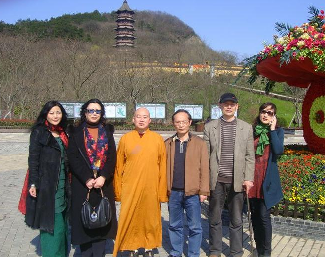 她是林立果的"妃子",美若天仙,如今远嫁国外,过得很幸福