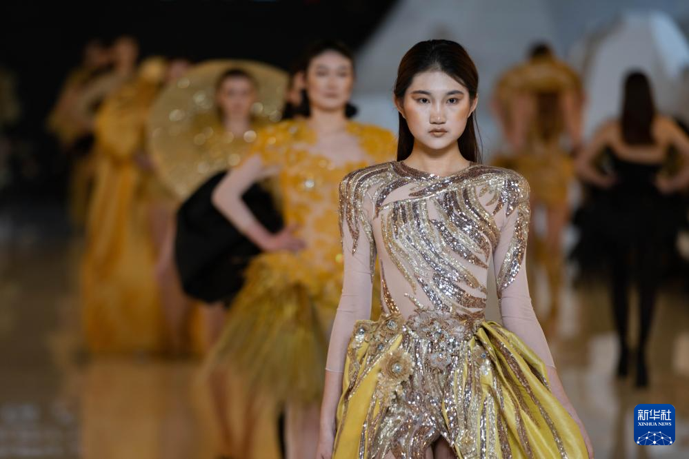 2024第十届哈尔滨国际时装周启幕
