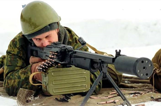 俄罗斯aek-999通用机枪,pkm轻机枪的升级版装备