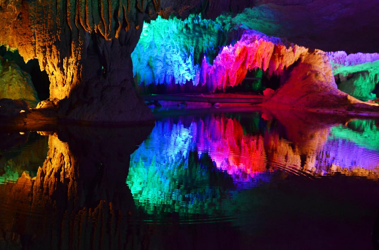 苏仙岭-万华岩风景名胜区"三·八"节日特惠