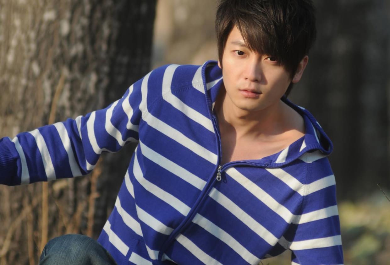 那些在2004年留下一首歌便转瞬即逝的歌手都去哪了?