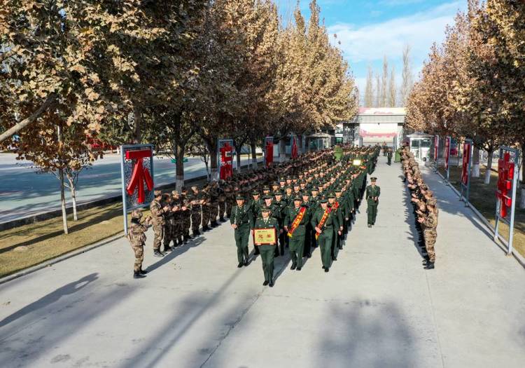 新疆军区某边防团——新兵下连 开启军旅生涯新征程