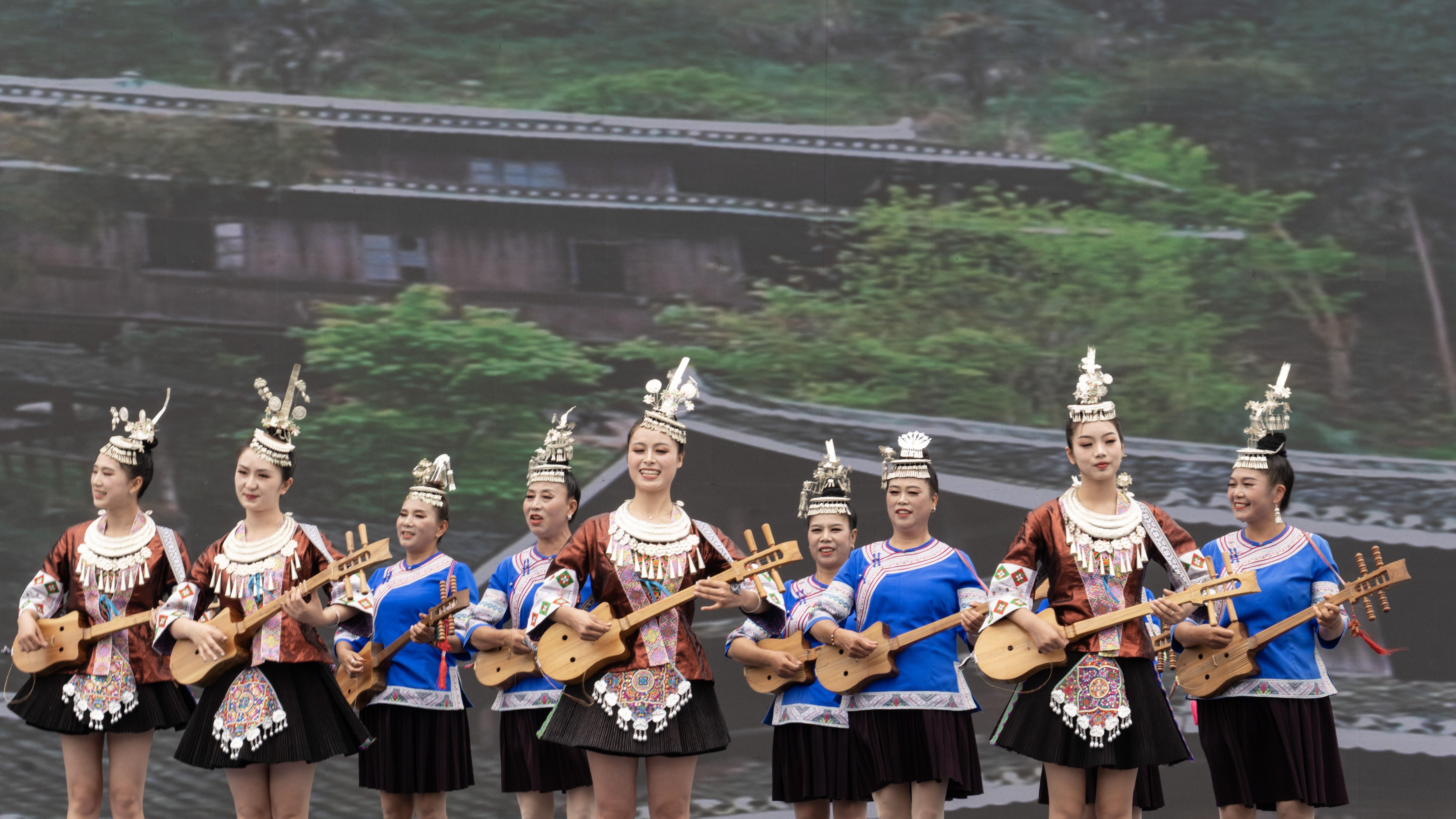 靖州举办2023年旅游发展大会暨杨梅节