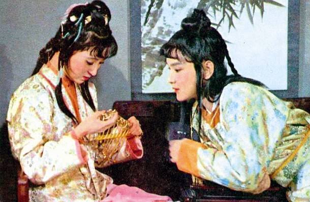 周瑞家的送宫花,为什么最后才送林黛玉?