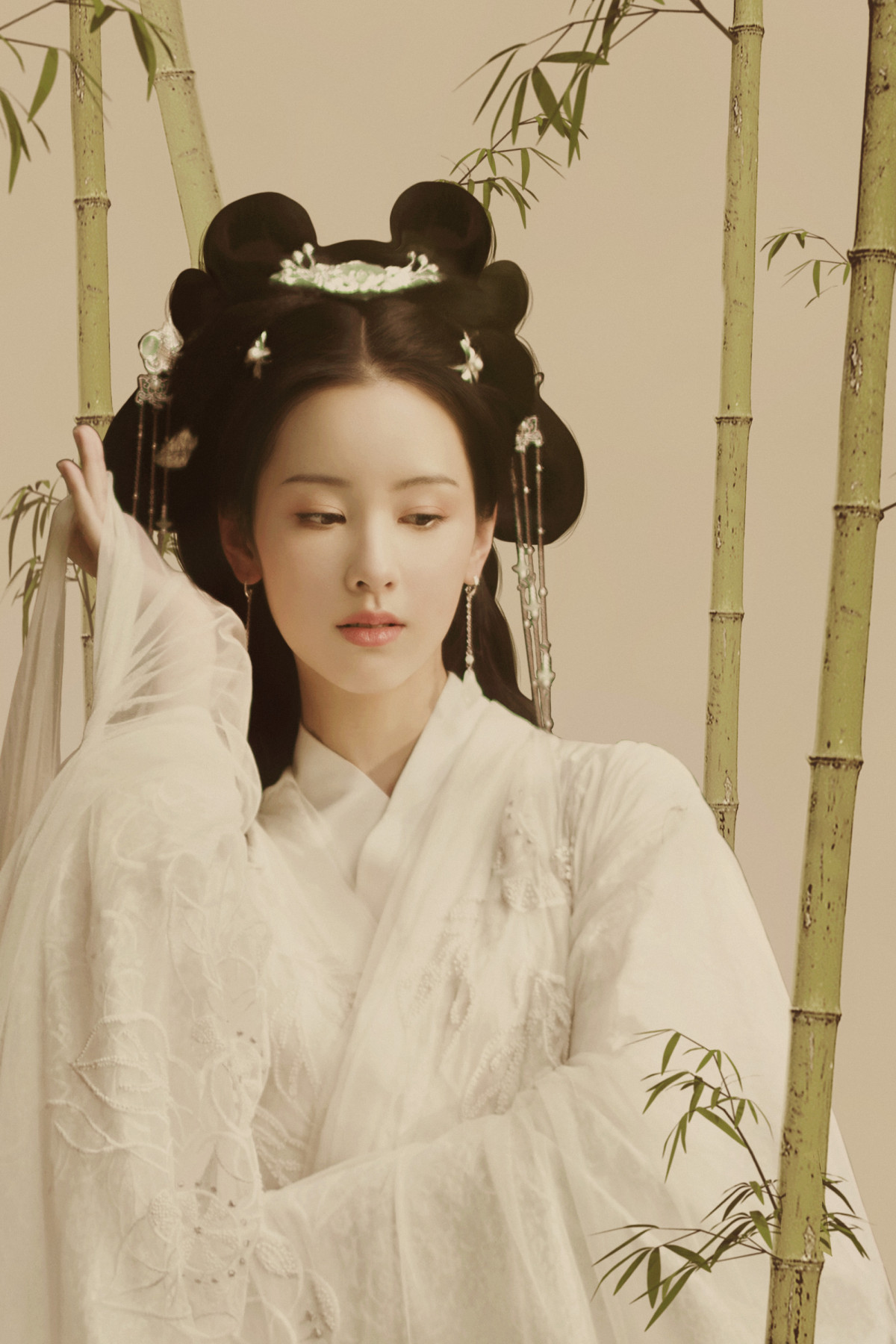 9位女星最新古装造型!赵丽颖贵气,白鹿红衣梦回《周生如故》