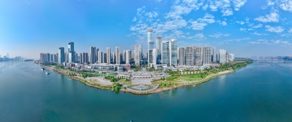 湖南湘江新区"雷锋式"服务 扎进"群众堆" 号准"发展脉"