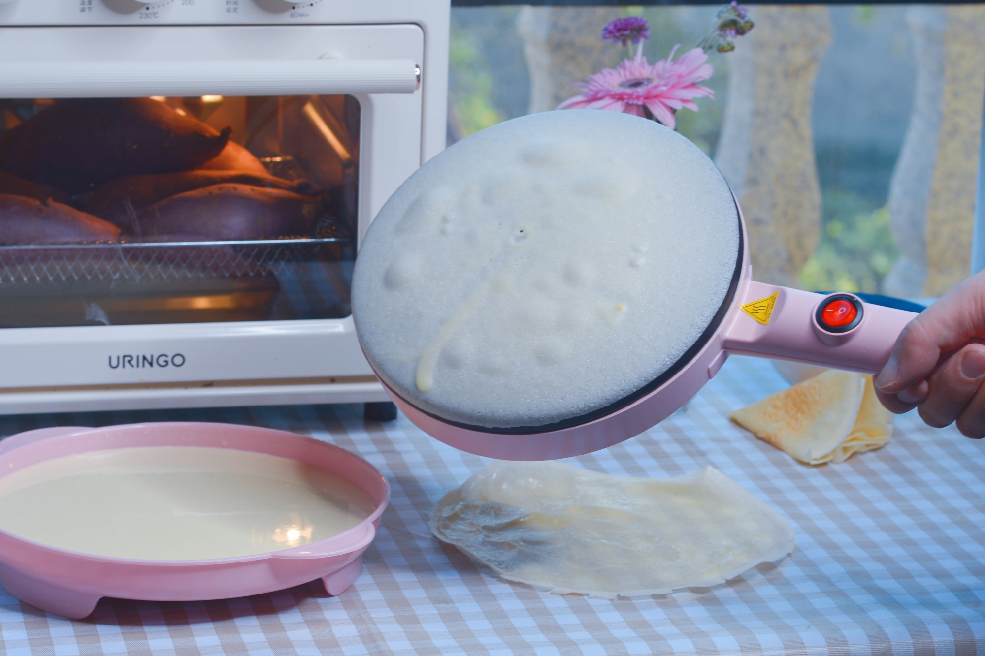 薄饼机面糊配方,用我的方法不需要用电子秤,沾上面糊就是一张饼