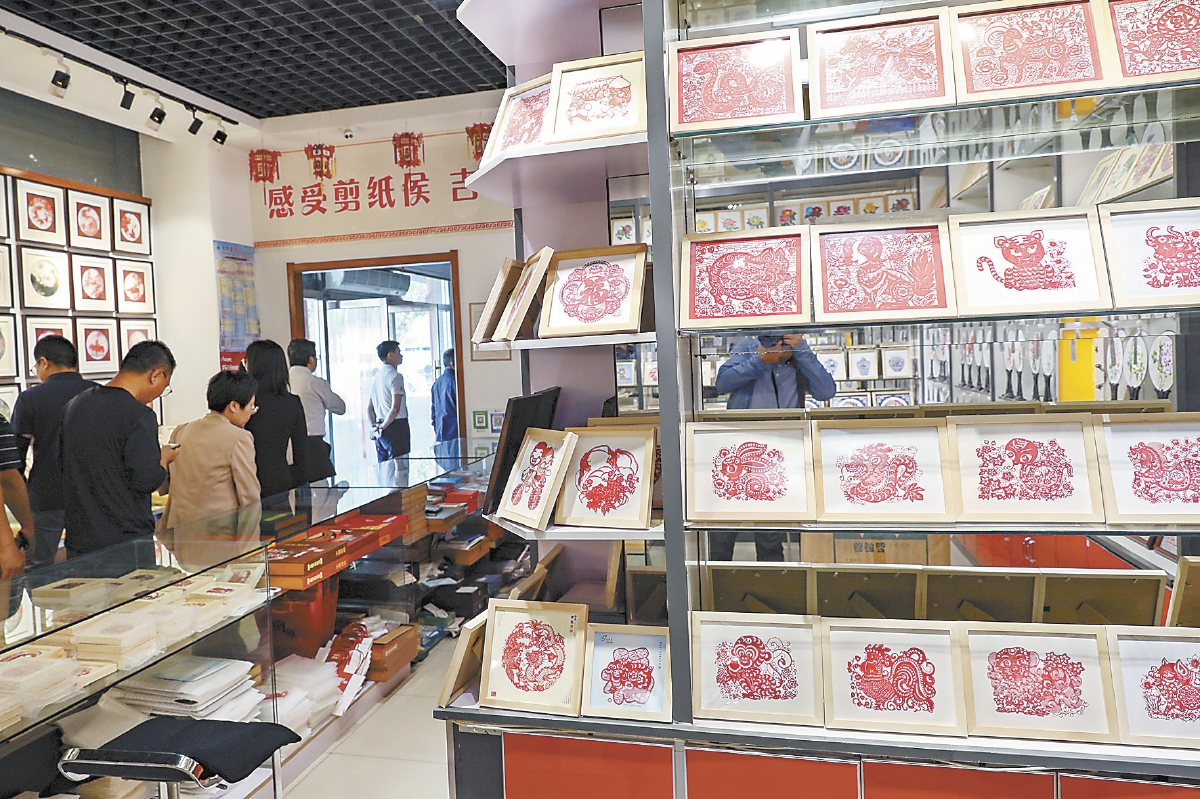 蔚县剪纸:一刀一刻惊艳世界