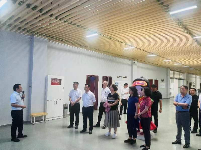 林俊成董事长随中国工程院院士刘仲华及专家团队一行赴马边调研茶产业