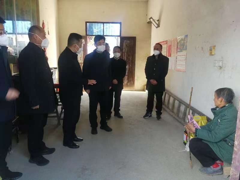 杨宏星春节前夕走访慰问困难残疾人