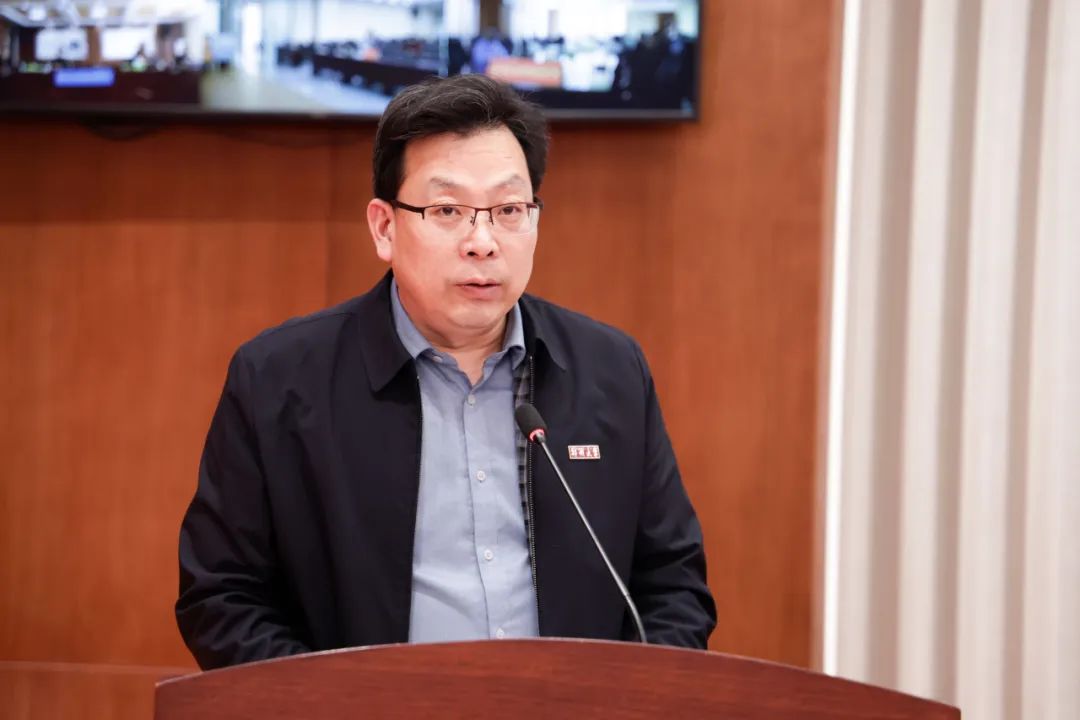 专科学校,郑州西亚斯学院,新乡市教育局代表从加强党的创新理论武装