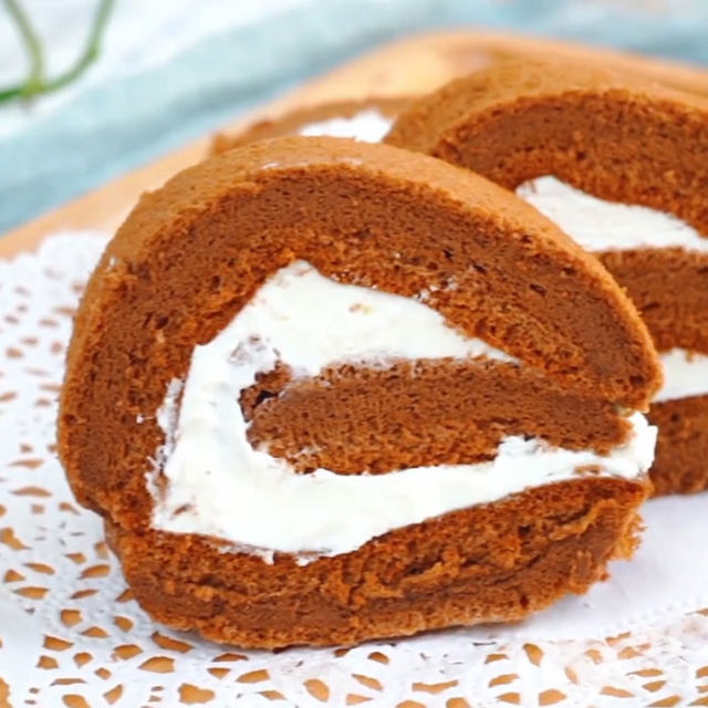 巧克力蛋糕卷,香甜柔软,可可味道超浓郁