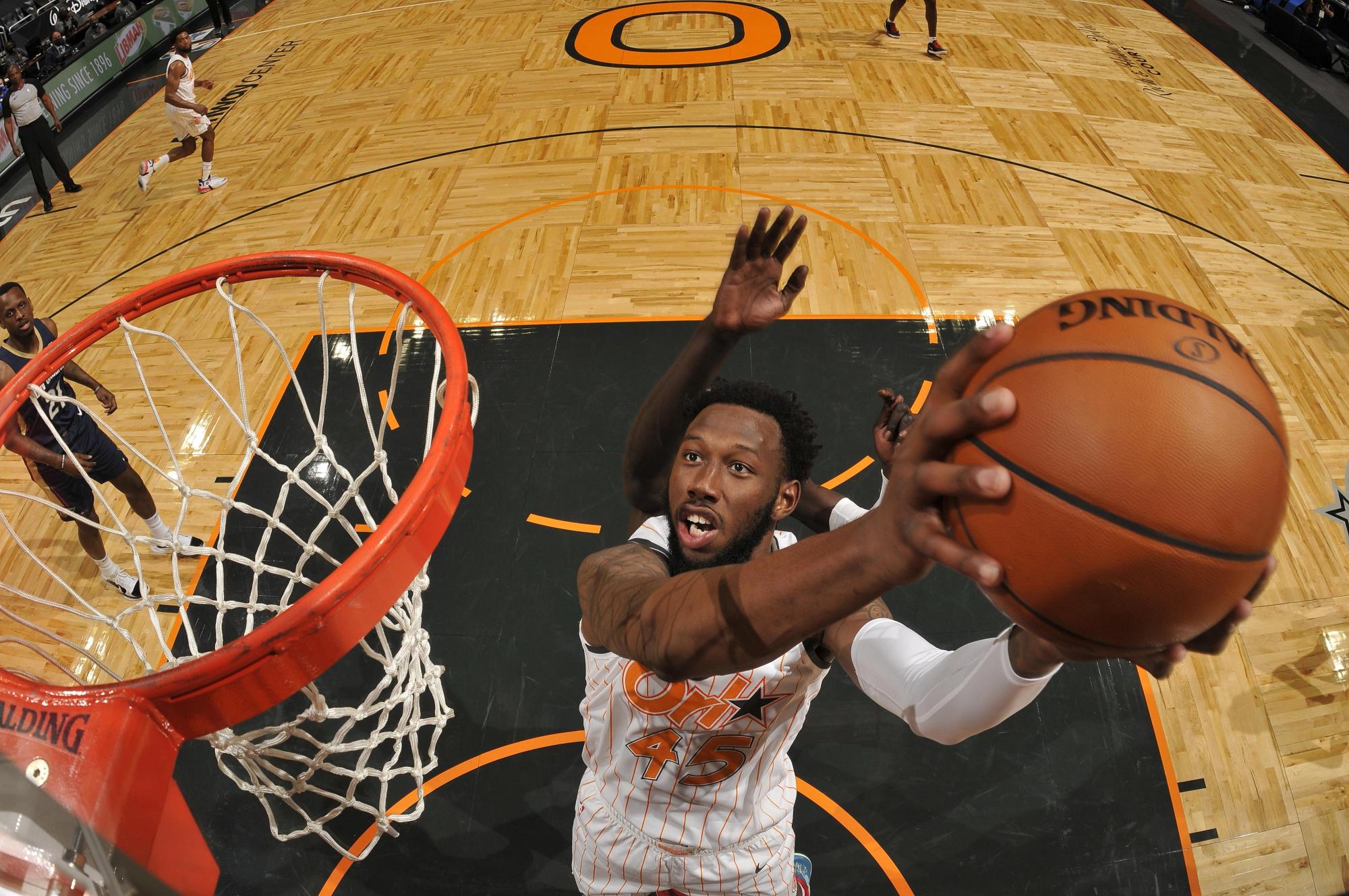 nba常规赛:新奥尔良鹈鹕135-100奥兰多魔术