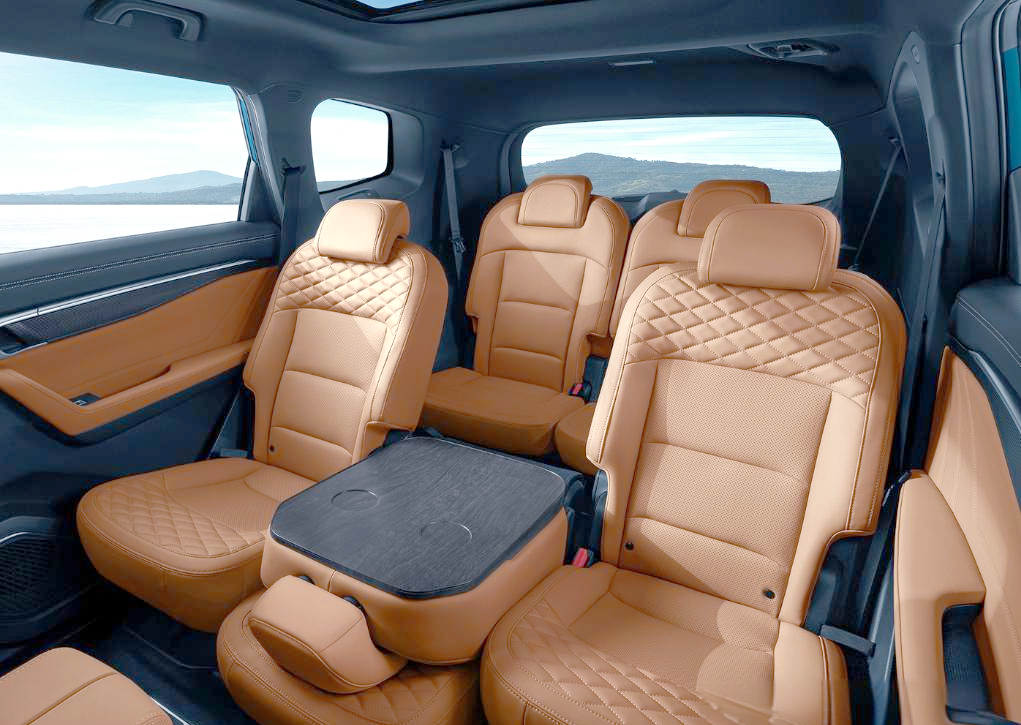 吉利豪越l:大7座suv的佼佼者,配置纯平魔术座椅,动力强劲,智能科技