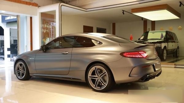 细品梅赛德斯奔驰 amg c63 v8 biturbo