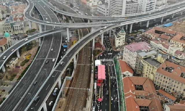 "升级版"济南路通车!青岛百年老街换新装