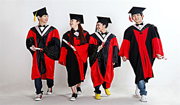 红黑学士服是什么学位