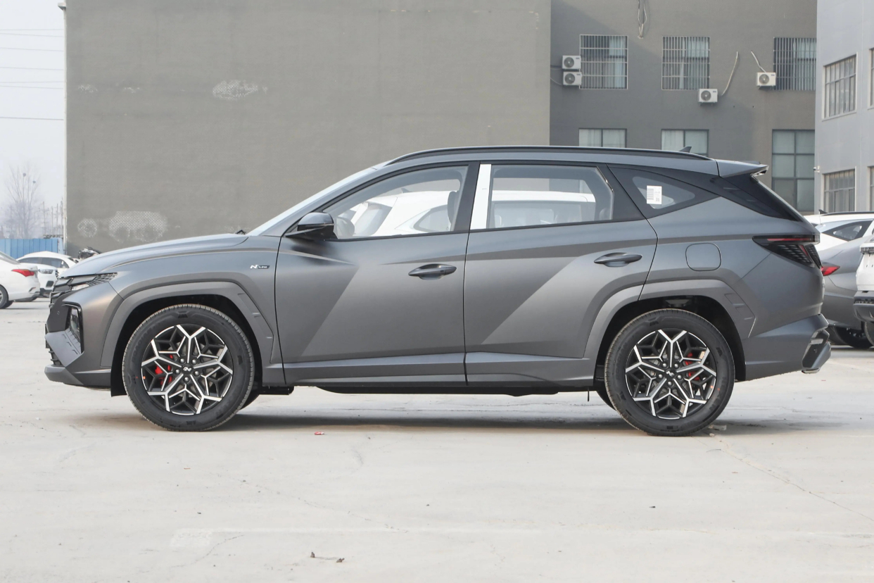 2023款北京现代途胜l 1.5t两驱尊贵版,实用与美学的完美结合