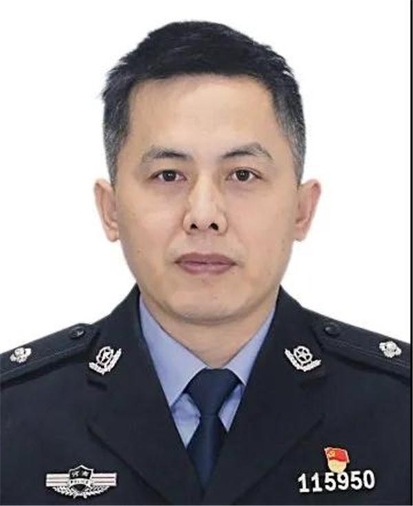 建党百年讲好警察故事丨邓志强:换装不换志 初心践使命
