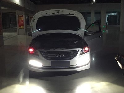 现代名图远光灯怎么开