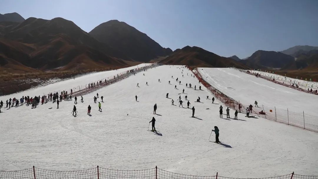 【新春走基层】这个春节,你来南坝滑雪场了吗?