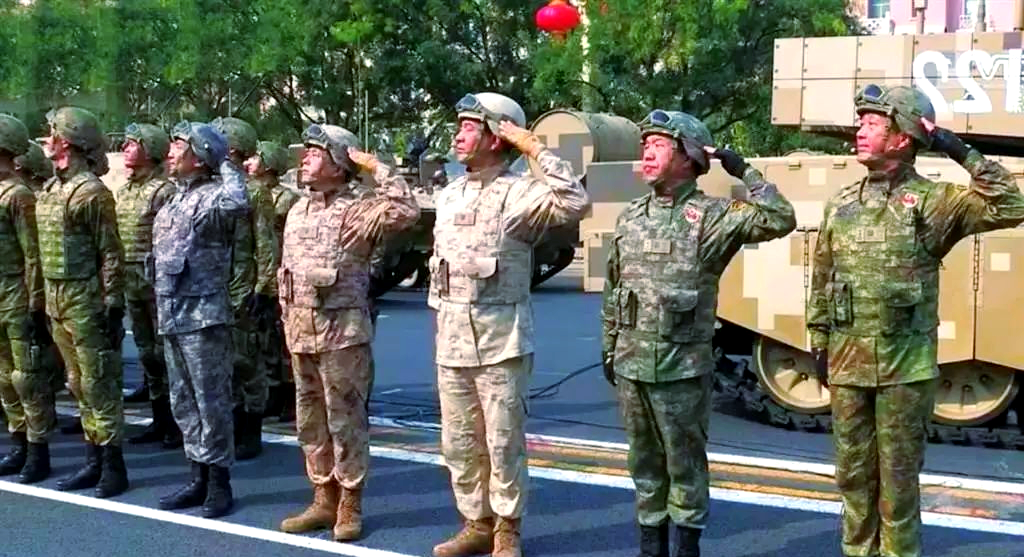 新式"星空迷彩"亮相,我军作战能力提升