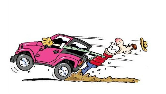 刹车时要不要踩离合?什么情况踩离合?看完就知道了